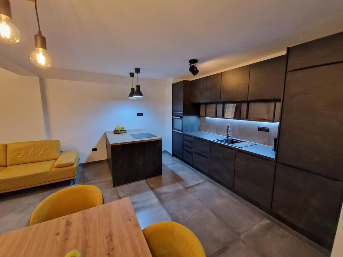 Apartment Matea Pula Exterior photo